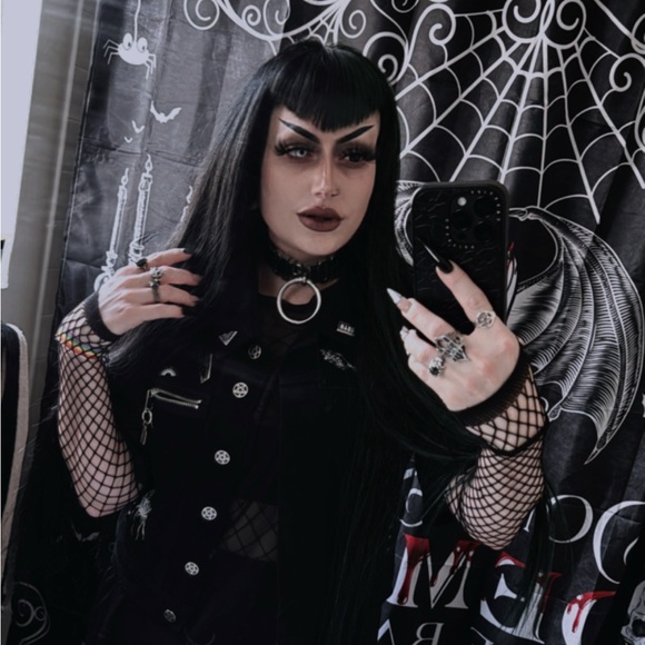 Hi, I’m Onyx. - Picture 2 of 4